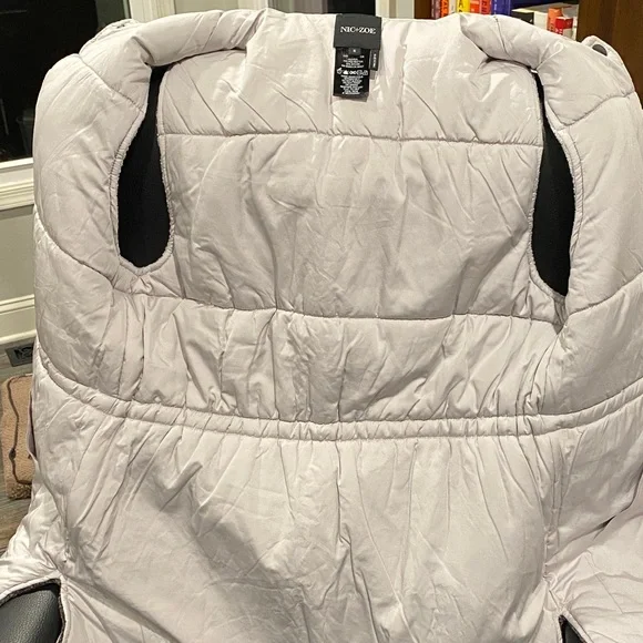 🆕 NIC+ZOE Reversible Gray Puffer Vest - Picture 5 of 7